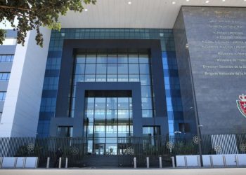 النيابة العامة تحقق مع أمنيين بفاس بتهمة الارتشاء