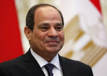 “السيسي” يستقبل رئيس الحكومة اللبناني ويعلن عن استعداده لمساعدة بيروت