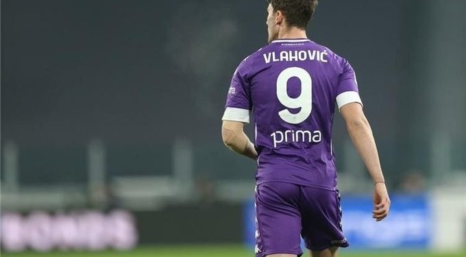 فلاهوفيتش يصبح أكثر لاعب من الدوري الإيطالي تسجيلا للأهداف