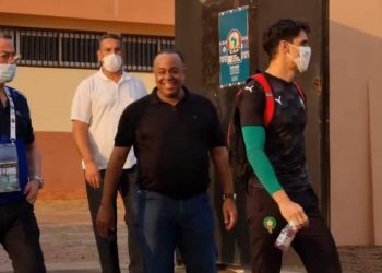 ها علاش الناصيري ما دارش الكمامة في تداريب المنتخب؟