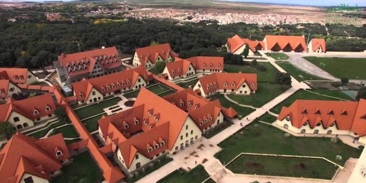 جامعة الأخوين تحتفي بالفنون البصرية