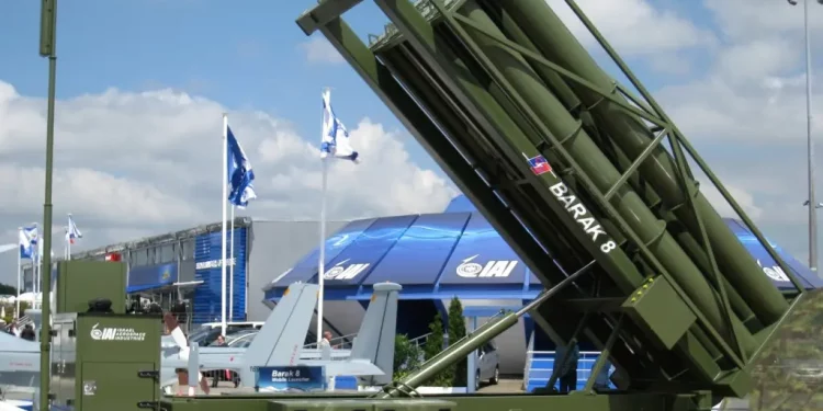 المغرب يُجري مفاوضات مع شركة IAI الإسرائيلية لصنع الأسلحة لاقتناء نظام BARAK-8 الصاروخي