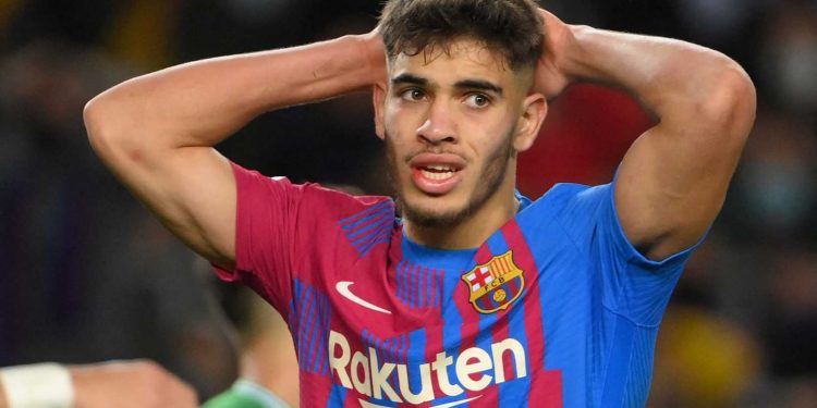 الزلزولي يستبعد من فريق برشلونة
