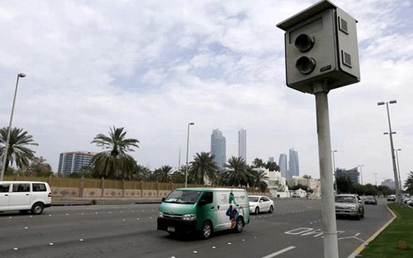 عدم احترام الضوء الأحمر أضحى مراقبا بالرادار