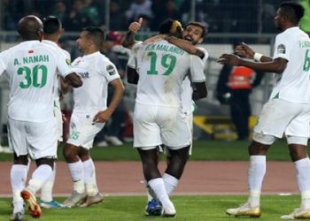 لاعب من الرجاء يتدرب رفقة الحسنية