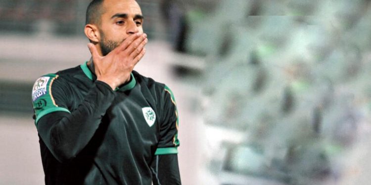 نادي الإمارات يعاقب آدم النفاتي