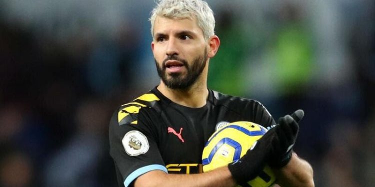 “أغويرو” أريد الذهاب إلى كأس العالم قد أنضم للجهاز الفني،