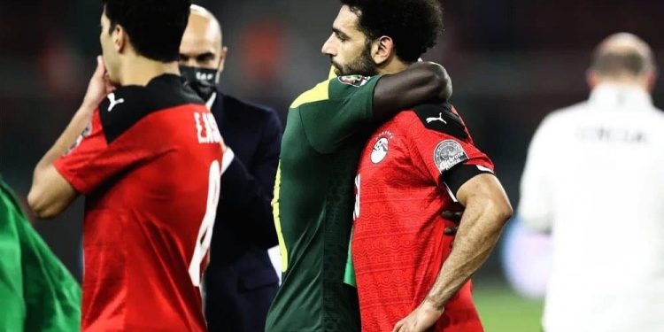 ساديو ماني : ” قلت لمحمد صلاح أنت تبقى دائما لاعبا كبيرا..”