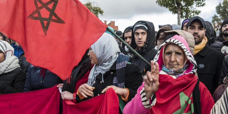 مغاربة يخرجون للشارع في ذكرى 20 فبراير