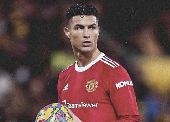 رونالدو يخطط لطلب الرحيل عن اليونايتد..