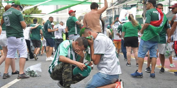 خسارة لقب كأس العالم للأندية يتسبب في مقتل مشجع برازيلي !
