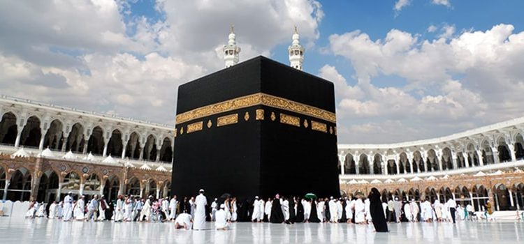 السلطات السعودية تعلن قواعد أداء العمرة في رمضان