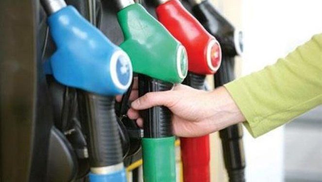 نقابة للنقل تدعو منخرطيها للإضراب بسبب “الكازوال”
