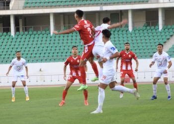 الكشف عن طاقم تحكيم مباراة الوداد وحسنية أكادير