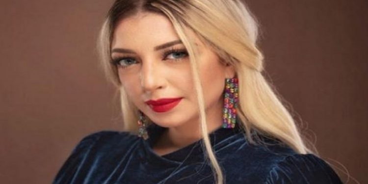بعد طول انتظار رسميا رجوى الساهلي تتبنى الطفلة المتخلى عنها