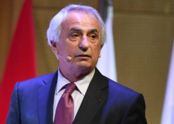 خليلوزيتش يتحدث عن أسباب تغيير اللاعب بوفال وشروط استقالته