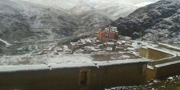 جمعية أباء وأولياء التلاميذ بورزازات تستنكر قرار الأساتذة