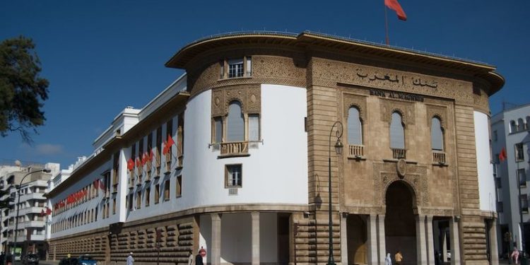 بنك المغرب يتوقع تراجع العجز المالي للمملكة سنة 2023