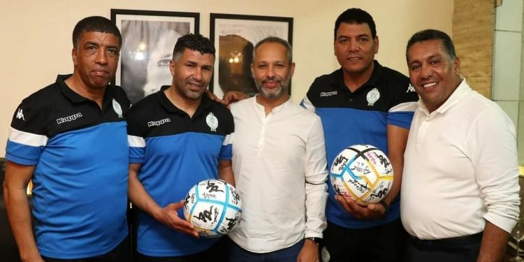 سفير المغرب في غينيا يستقبل بعثة الرجاء