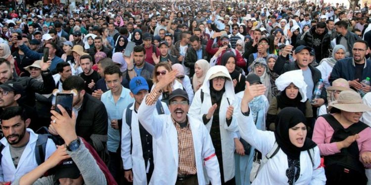 المحكمة الابتدائية تصدر أحكاما ثقيلة في حق أساتذة متعاقدين