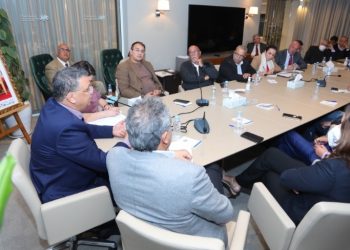 الأصالة والمعاصرة يطالب الحكومة بالصرامة للحد من ارتفاع الأسعار