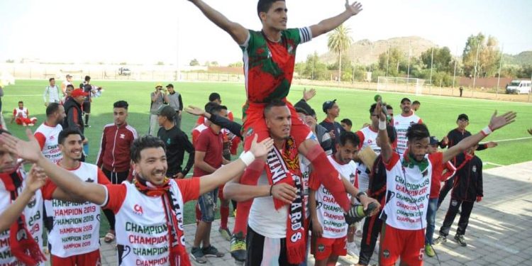 فريق في البطولة يضرب عن التداريب بسبب المستحقات المالية