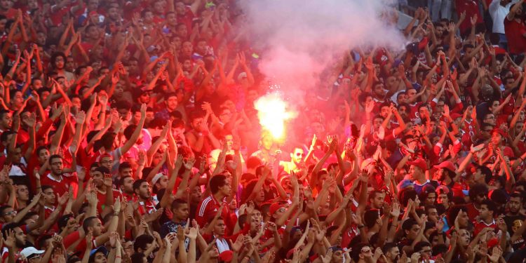 الأطقم الأمنية تضع قائمة المحظورات للجماهير في مقابلة مصر و السنغال