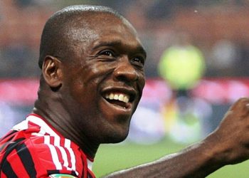 كلارنس سيدورف نجم ميلان يعلن اعتناقه الإسلام