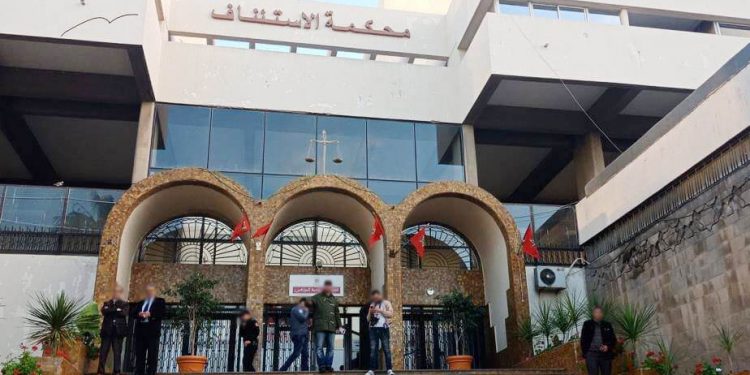فتح بحث قضائي في عدد من الصفقات العمومية الخاصة بقطاع الصحة