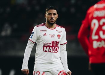 يوسف بلايلي تعرض لتسمم غذائي