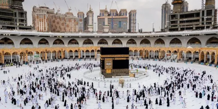 السعودية تكشف برنامج العمرة بعد سنتين من كورونا