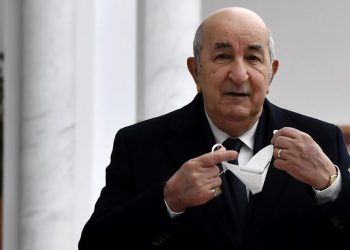 رئيس الجزائر يدعو شعبه الابتعاد عن التبذير بسبب المجاعة