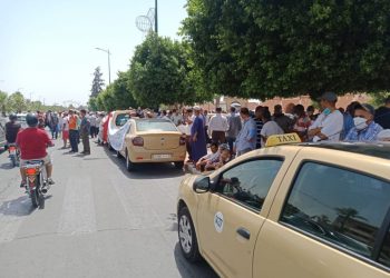 موت مفاجئ لسائق سيارة أجرة بمراكش يستنفر الأمن