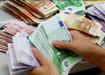 يهم الجالية.. تعرف على كيفية تحويل الأموال بالمجان