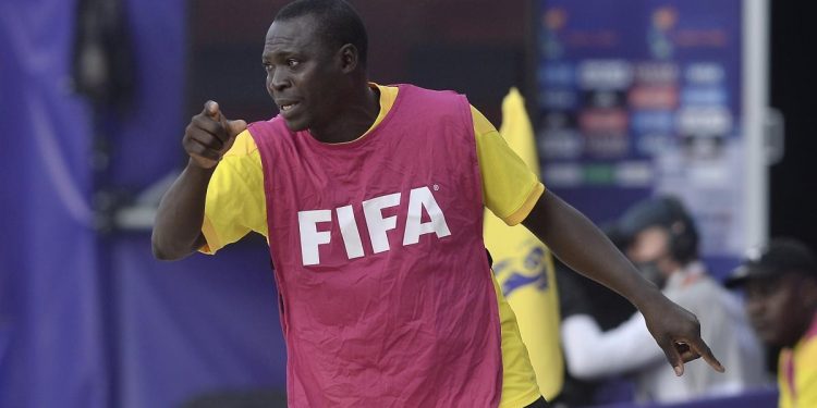 السنغالي عمر سيلا مدربا للمنتخب الوطني لكرة القدم الشاطئية
