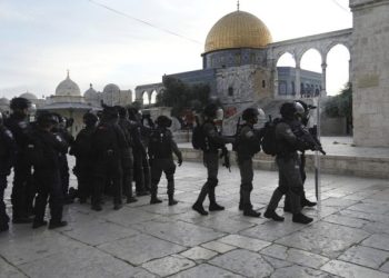 الأقصى.. إصابات جراء صدامات بين الفلسطينيين والشرطة الإسرائيلية