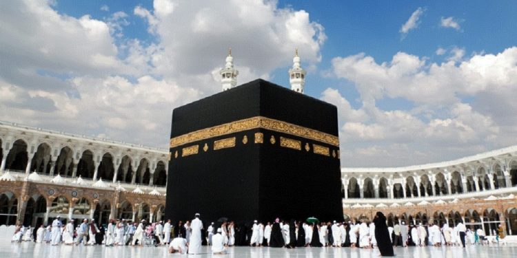 وزارة الأوقاف تراسل وزير الحج السعودي لهذا السبب