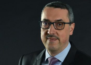 انتخاب بنعزوز رئيسا للاتحاد الدولي للطرق