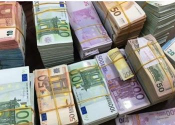 إحتياطي المغرب من العملة الصعبة يرتفع الى 329,2 مليار درهم