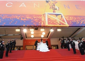 مهرجان “كان”.. الفيلم المغربي “أزرق القفطان” يفوز بجائزة النقد الدولي