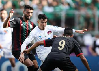 بحضور مالونغو.. الرجاء يحسم الكلاسيكو