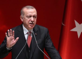 أردوغان يطالب السويد بـ”إجراءات ملموسة” لدعم طلب انضمامها للناتو