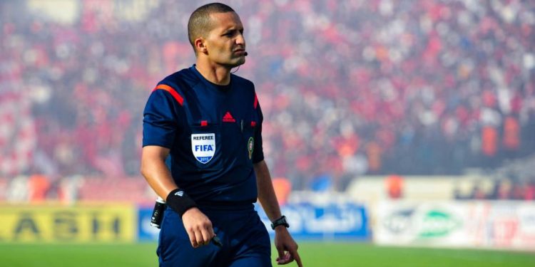 رضوان جيد حكما لمباراة الرجاء والوداد