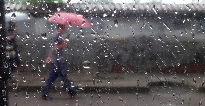 نشرة إنذارية.. زخات رعدية محليا قوية