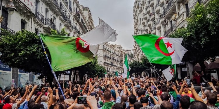 ماريان: سعي الجزائر المحموم إلى البحث عن أعداء وهميين سياسة “عفا عليها الزمن”