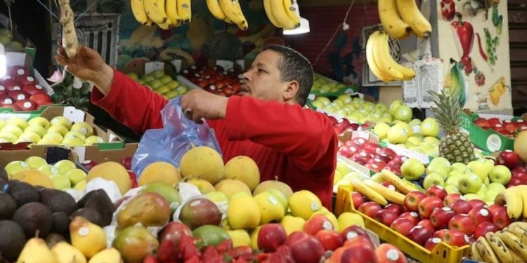 مندوبية التخطيط: المحروقات والأغذية تزيد التضخم بنسبة 7,2% في المغرب