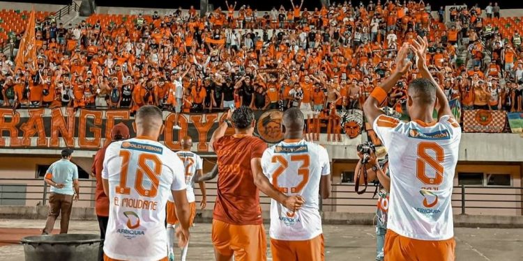 نهضة بركان يتوج بكأس العرش للمرة الثانية في تاريخه