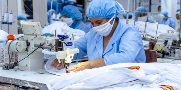 الصناعات الغذائية والنسيج تعرف ارتفاع في أثمان الانتاج