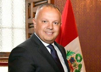 الكونغرس البيروفي يوشح سفير المغرب