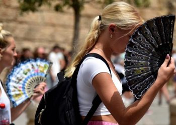 الحرارة تتخطى 43 درجة بدول أوروبية